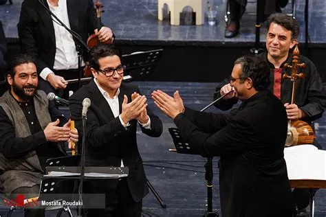 Le Concert Épique de Homayoun Shajarian à Paris: Un hommage vibrant à la musique traditionnelle iranienne !